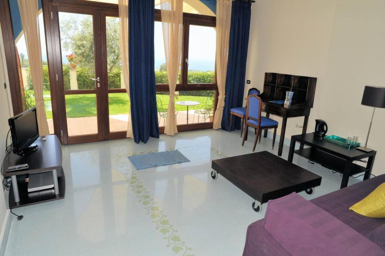 Tenuta Santa Tecla Acireale Oda fotoğraf